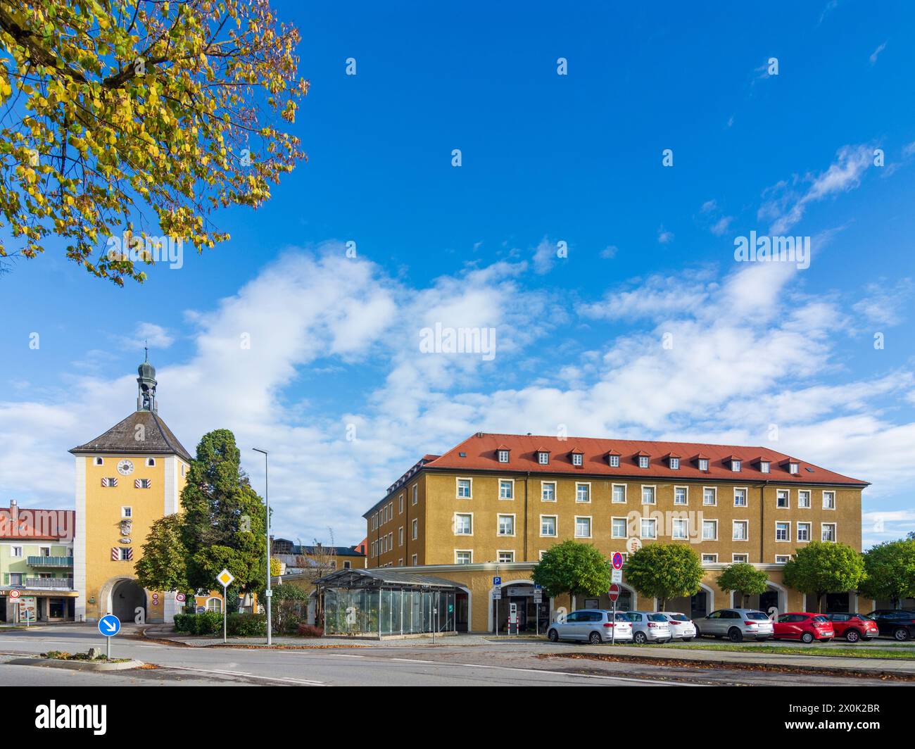 Laufen, Old Town, city gate Oberes Stadttor (Salzburger Tor), Schloss Laufen Castle, Berchtesgadener Land, Upper Bavaria, Bavaria, Germany Stock Photo