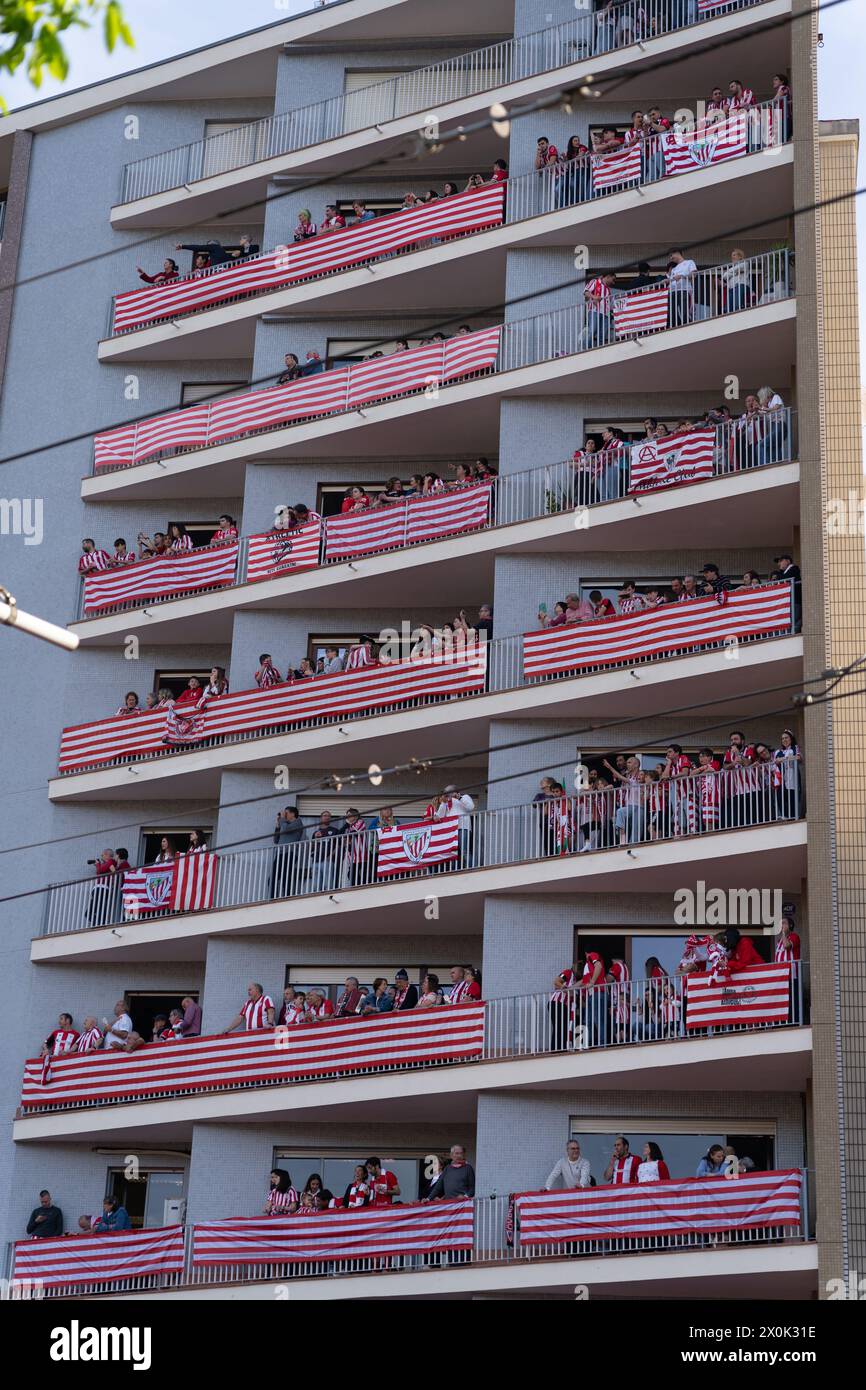Bilbao, Biscay, Spain - April 11th 2024 - Athletic Club de Bilbao fans celebrate the 25th Copa del Rey title with the barge Stock Photo