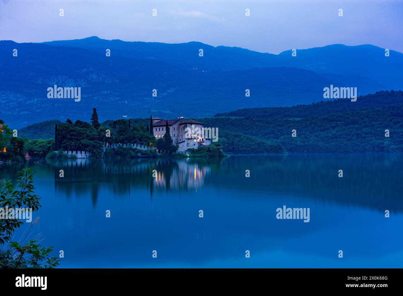 Madruzzo, lake Lago di Toblino, Castel Toblino Castle in Trentino, Trentino-South Tyrol, Italy Stock Photo