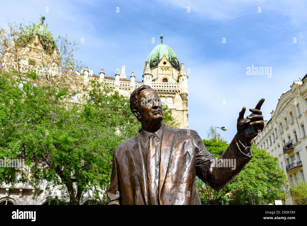 The statue of United States President George H. W. Bush in Budapest at Szabadsag ter Stock Photo
