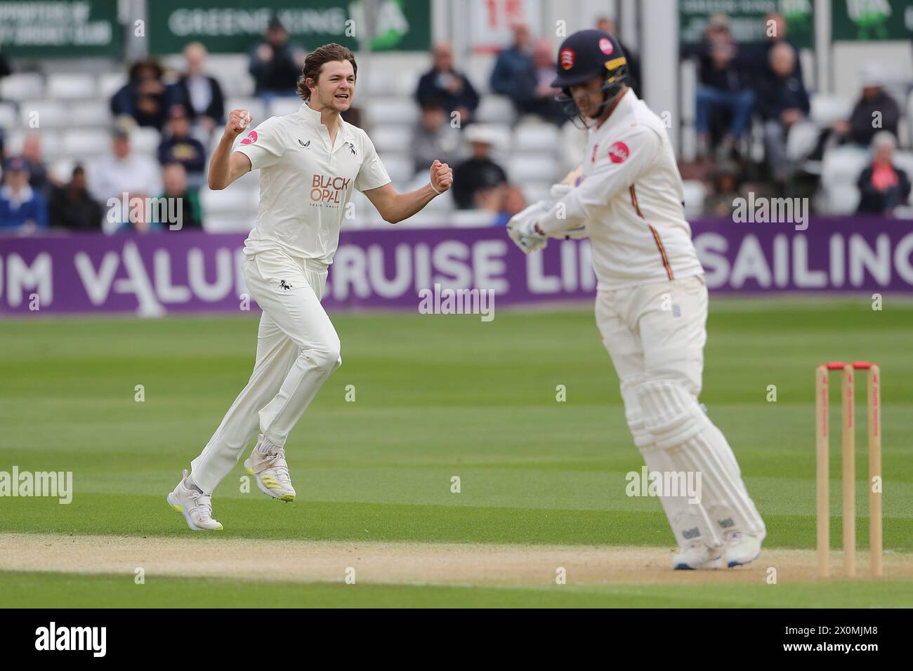 George Garrett of Kent celebrates taking the wicket of Tom Westley during Essex CCC vs Kent CCC, Vitality County Championship Division 1 Cricket at Th Stock Photo