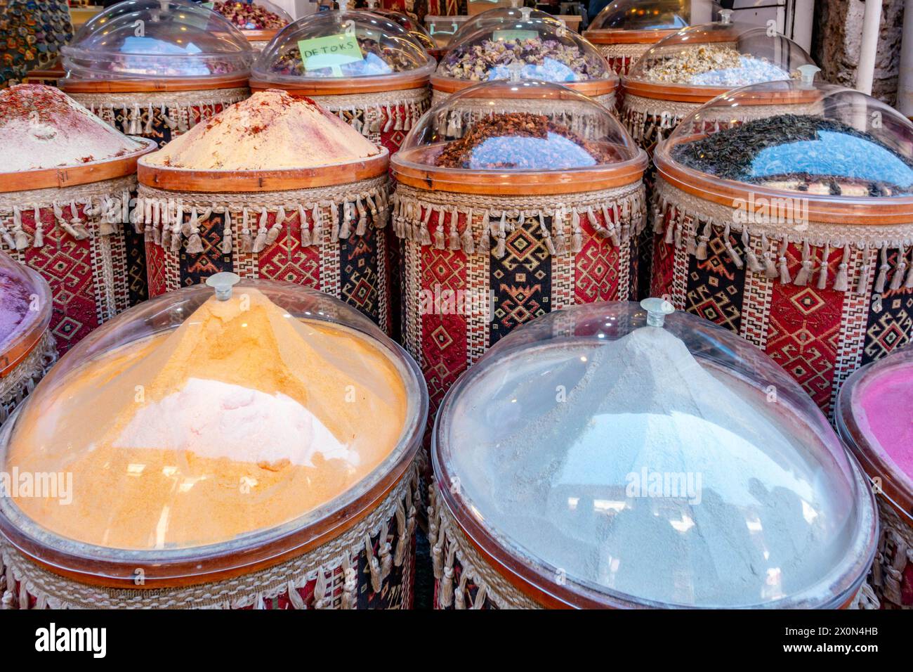 Turksih flavoured fruit and herbal teas on sale in powder form at a ...