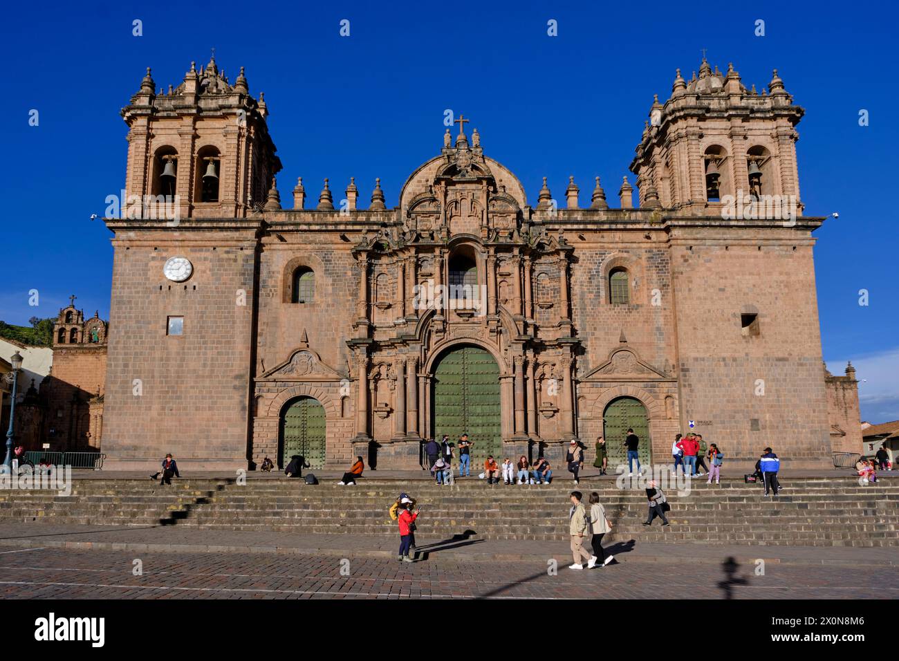 Peru, province of Cuzco, Cuzco, listed as a UNESCO World Heritage Site, Plaza de Armas, Notre-Dame-de-l'Assomption cathedral in colonial baroque style Stock Photo
