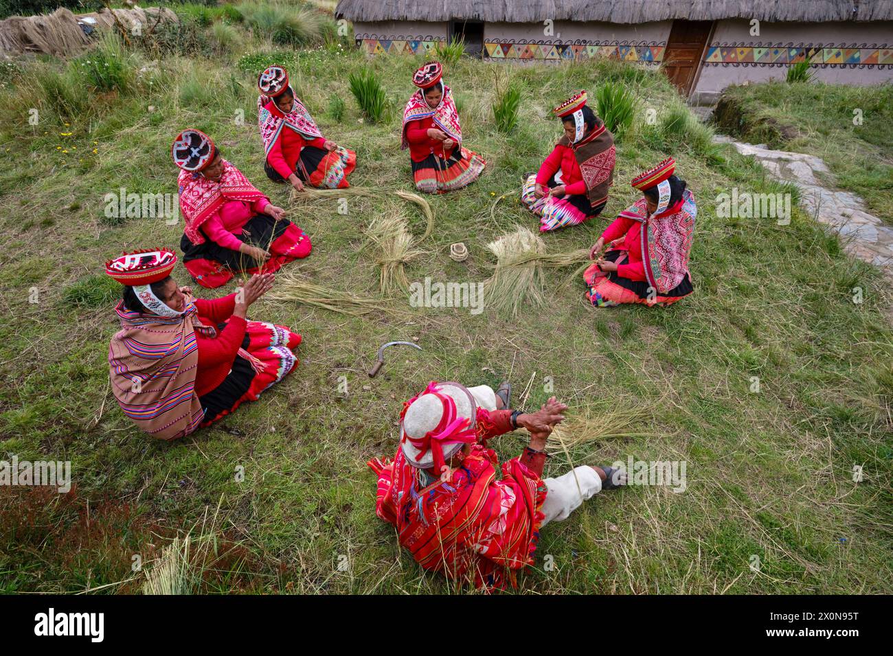 Peru, province of Cuzco, Sacred Valley of the Incas, quechua community ...