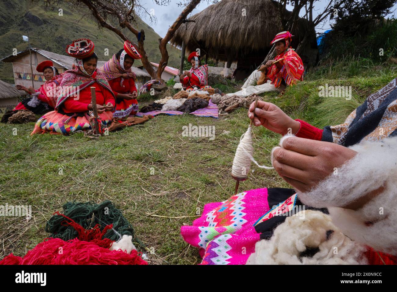 Peru, province of Cuzco, Sacred Valley of the Incas, quechua community ...