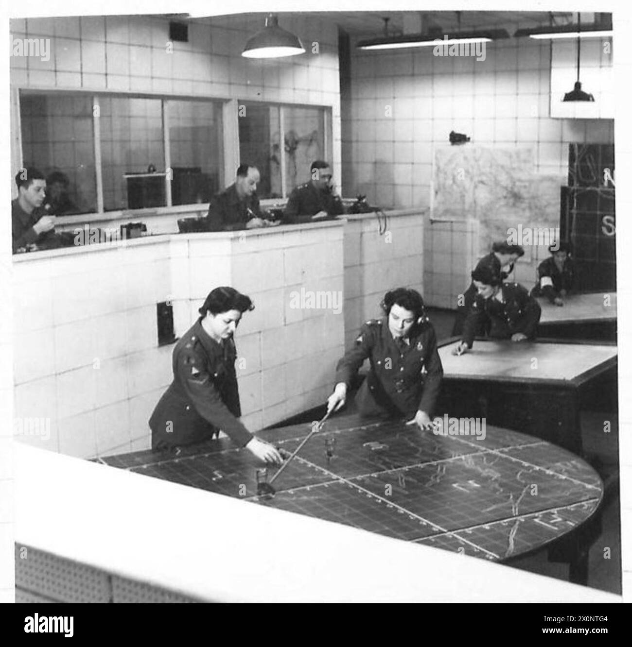 GUN OPERATIONS ROOMS - Interiors of No. 404 G.O.R. [8 A.A.Group] at Aitkenhead House, King's Park, Glasgow. Photographic negative , British Army Stock Photo