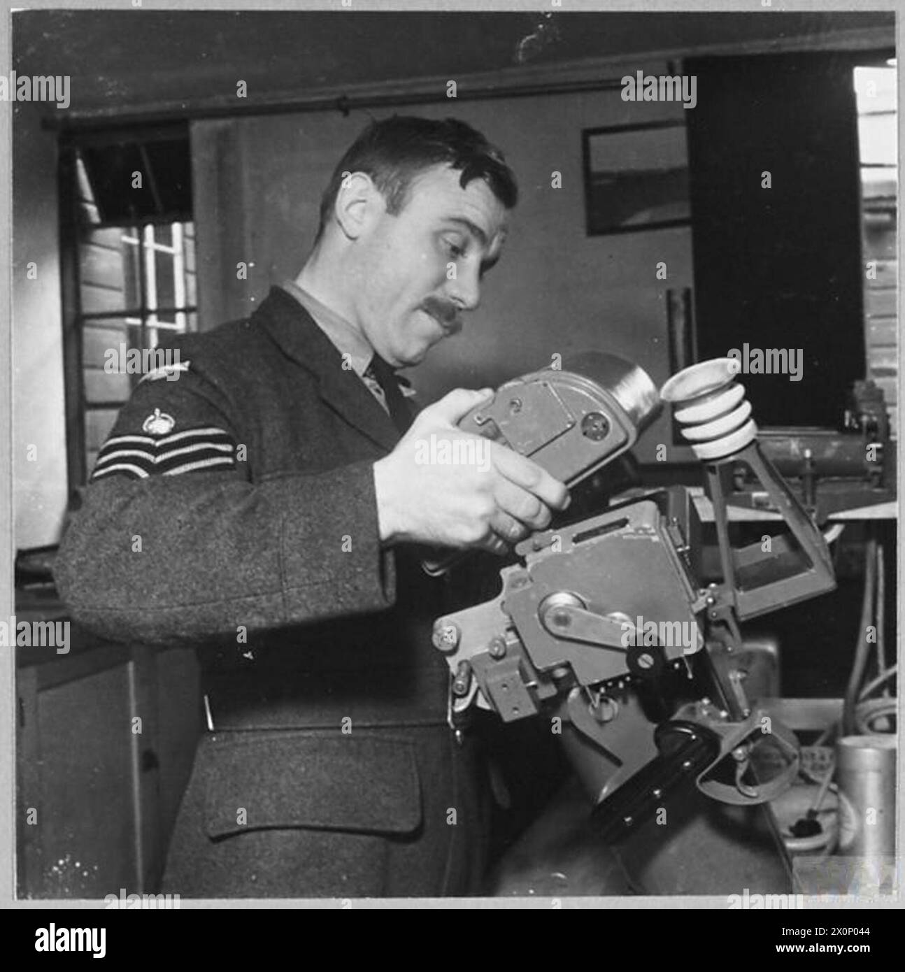 A DAY IN THE LIFE OF R.A.F. FLIGHT SERGEANT IN CHARGE OF A PHOTOGRAPHIC ...