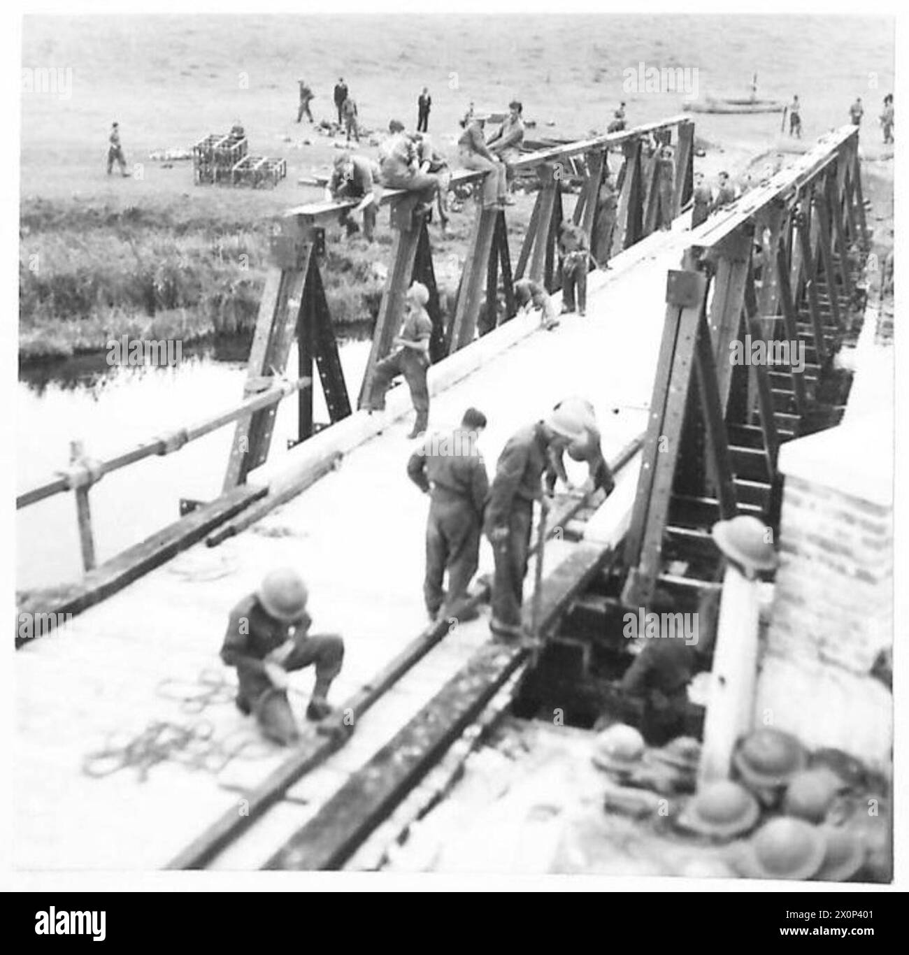 Fourth building Black and White Stock Photos Images Alamy