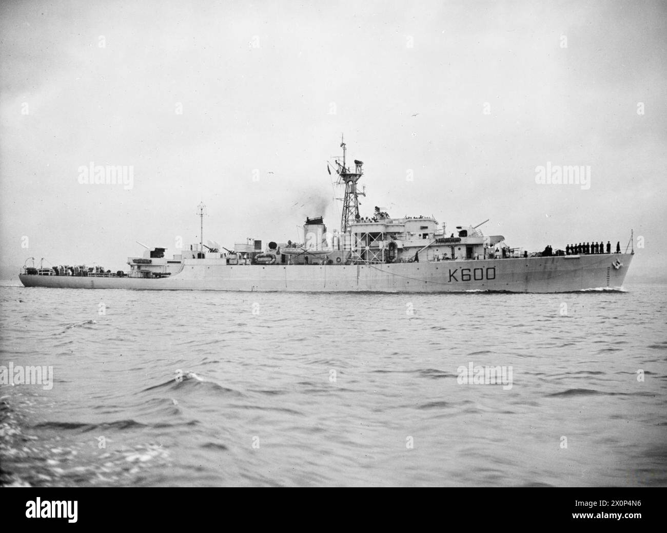 HMS ST BRIDE'S BAY, BRITISH BAY CLASS FRIGATE. MAY AND JUNE 1945, AT SEA. - , HMS St Bride'S Bay Stock Photo
