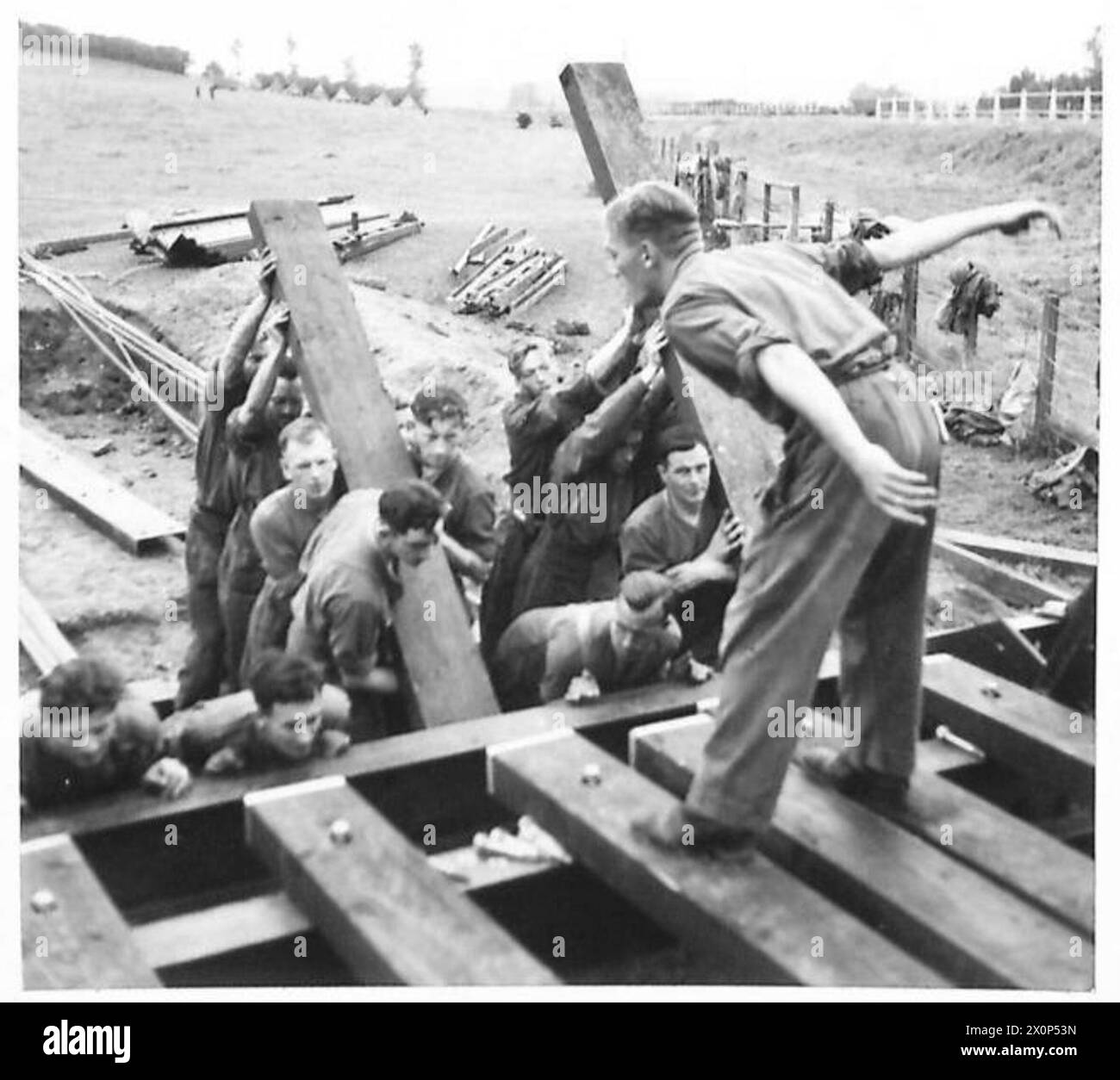 Construction of a bridge on the fourth day of building operations ...
