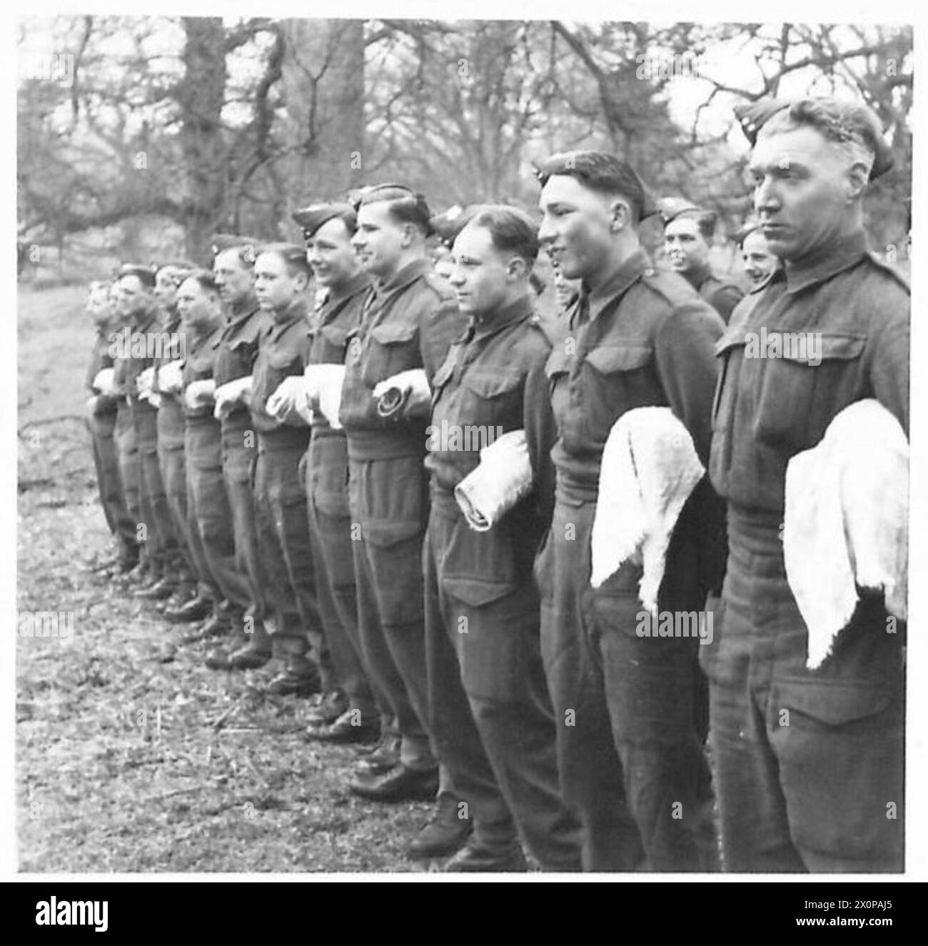 MOBILE BATH UNITS - Men waiting their turn at a shower bath of the Mobile Baths Unit, 4th Field Hygiene Section and 28th Mobile Bath Unit, Enbourne, Royal Fusiliers. Photographic negative , British Army Stock Photo