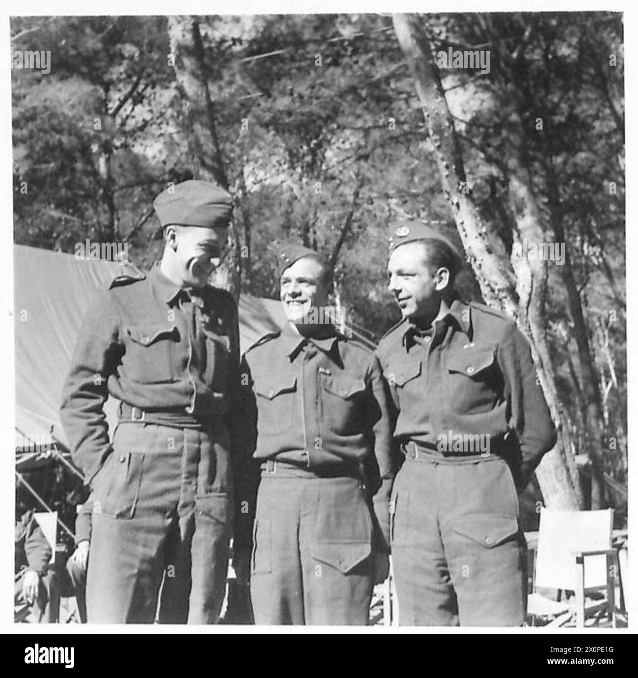 NORTH AFRICA : OBSERVER STORY - Rfn.Platt, Pte.McSherry, Rfn.Hills of the 'Forest Murmurs'. Photographic negative , British Army Stock Photo