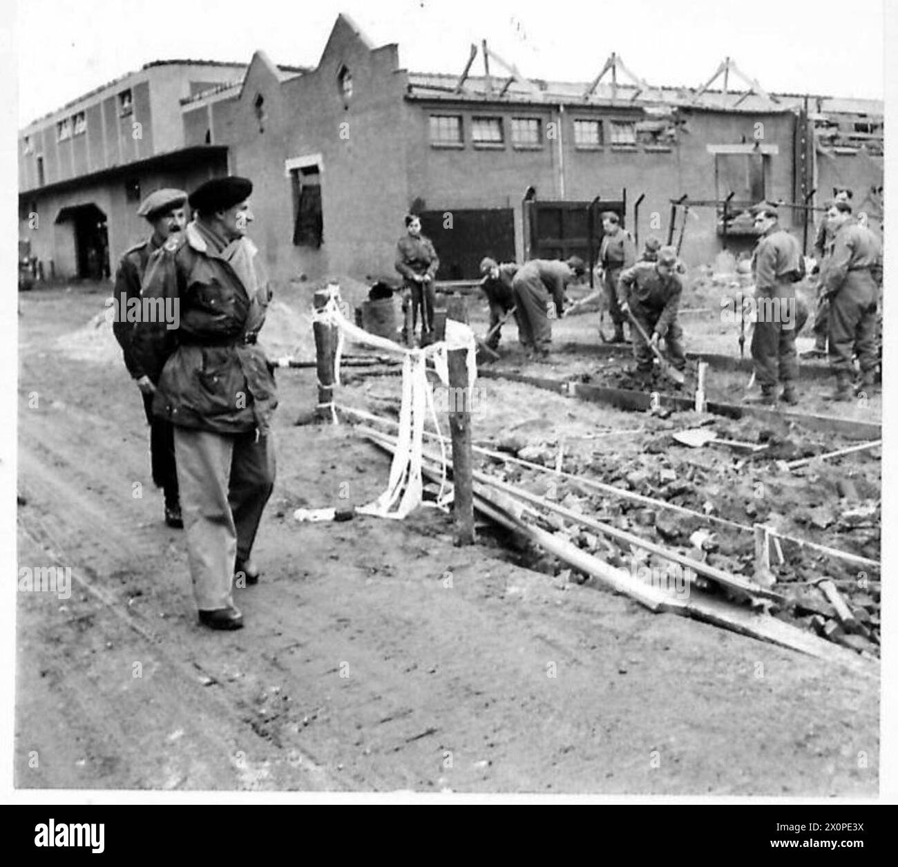 FIELD MARSHAL MONTGOMERY TOURS WESTERN FRONT IN GERMANY Field Marshal