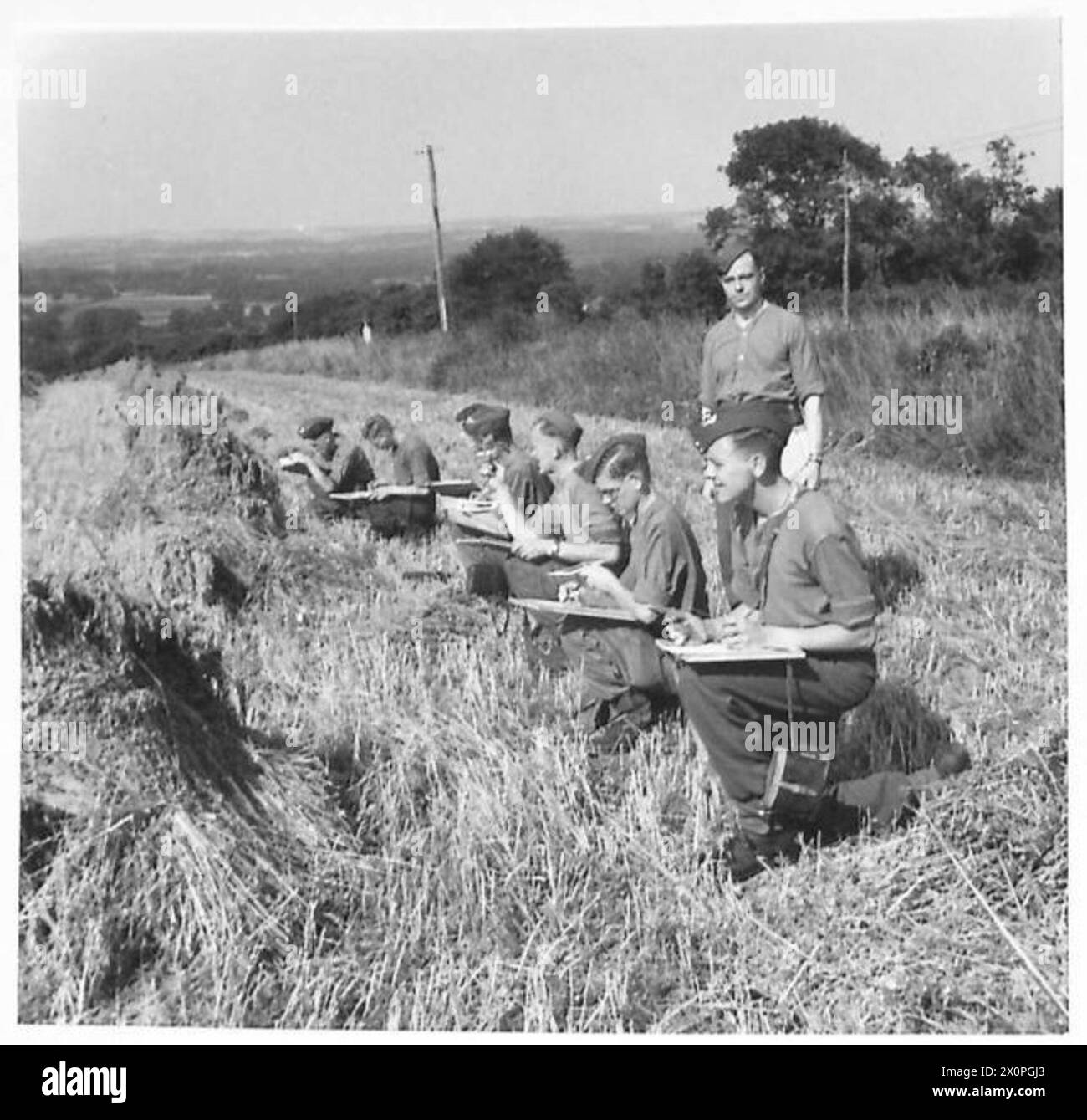 Soldiers in class Black and White Stock Photos & Images - Alamy