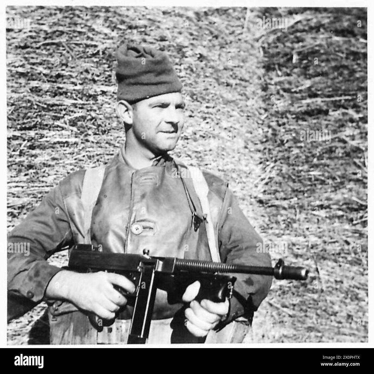 EIGHTH ARMY : VARIOUS - Rfn. F. Gallagher of Donegal, one of the men of the battle patrol. Photographic negative , British Army Stock Photo