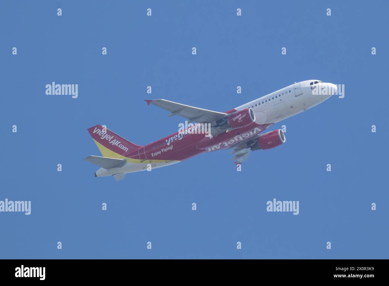 Chiangmai, Thailand -  November 14 2023:  HS-VKF A320-200 of Thai Vietjet airline. Take off from Chiang Mai International Airport to Bangkok Airport. Stock Photo