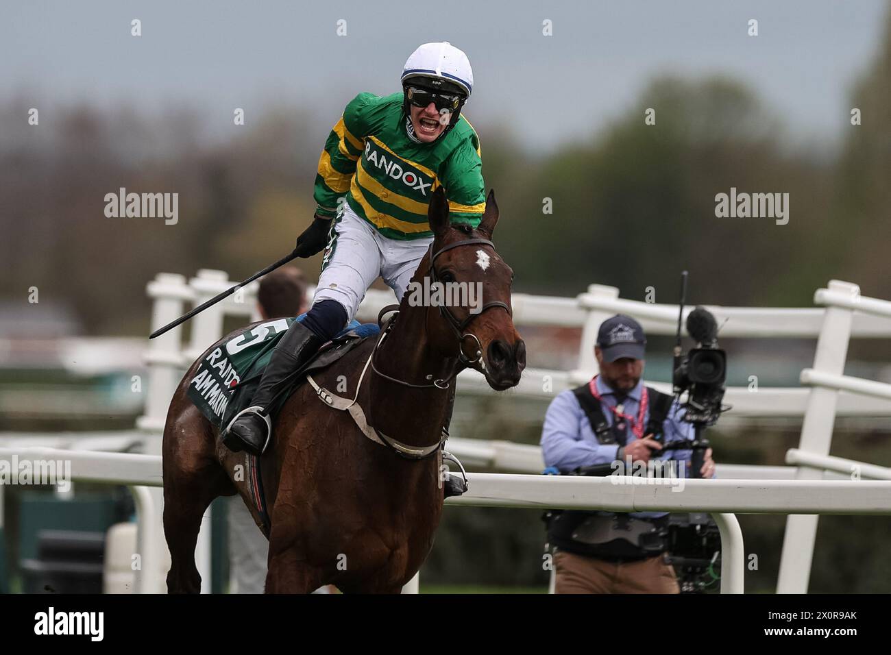 Paul Townend Wins The 16 00 Randox Grand National Handicap Chase On I