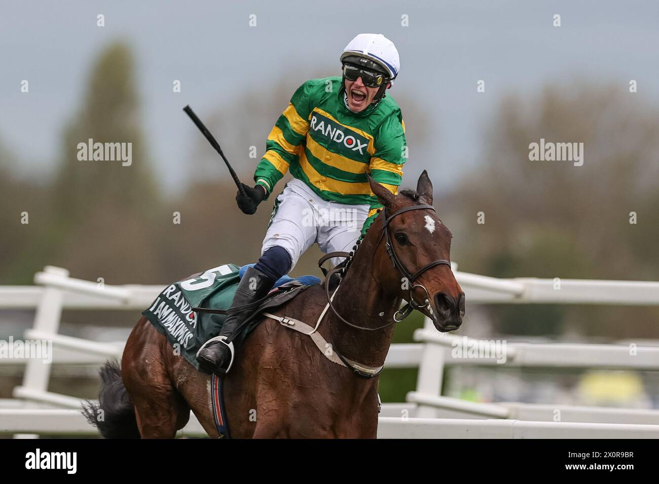 Paul Townend wins the 1600 Randox Grand National Handicap Chase on I