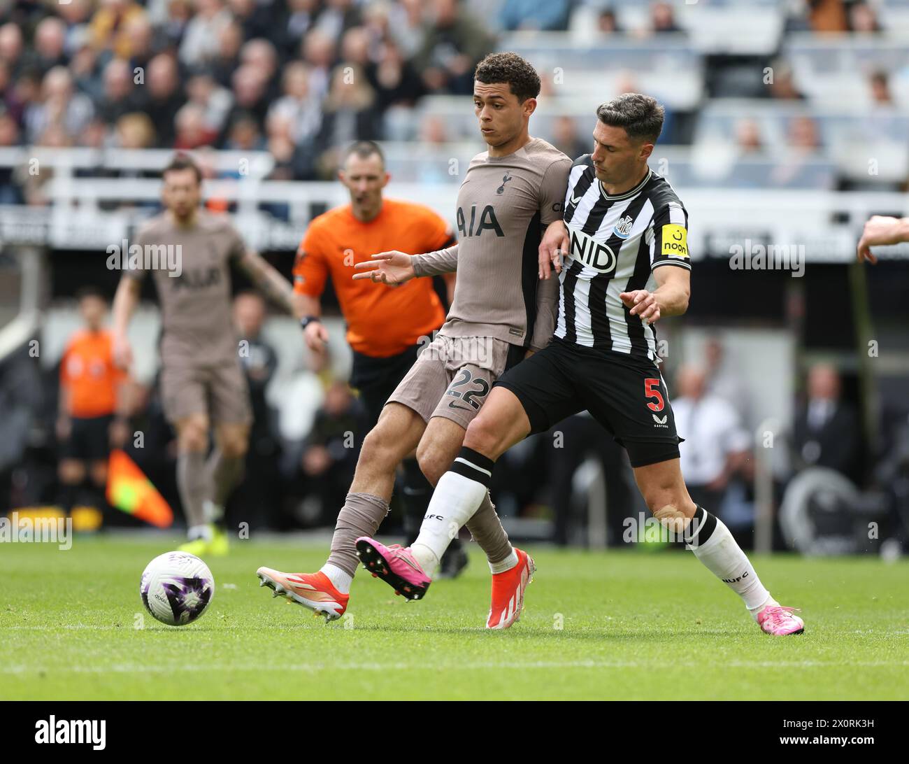 Newcastle Upon Tyne, UK. 13th Apr, 2024. Fabian Schar of Newcastle United in action with Brennan Johnson during the Premier League match at St. James' Park, Newcastle Upon Tyne. Picture credit should read: Nigel Roddis/Sportimage Credit: Sportimage Ltd/Alamy Live News Stock Photo