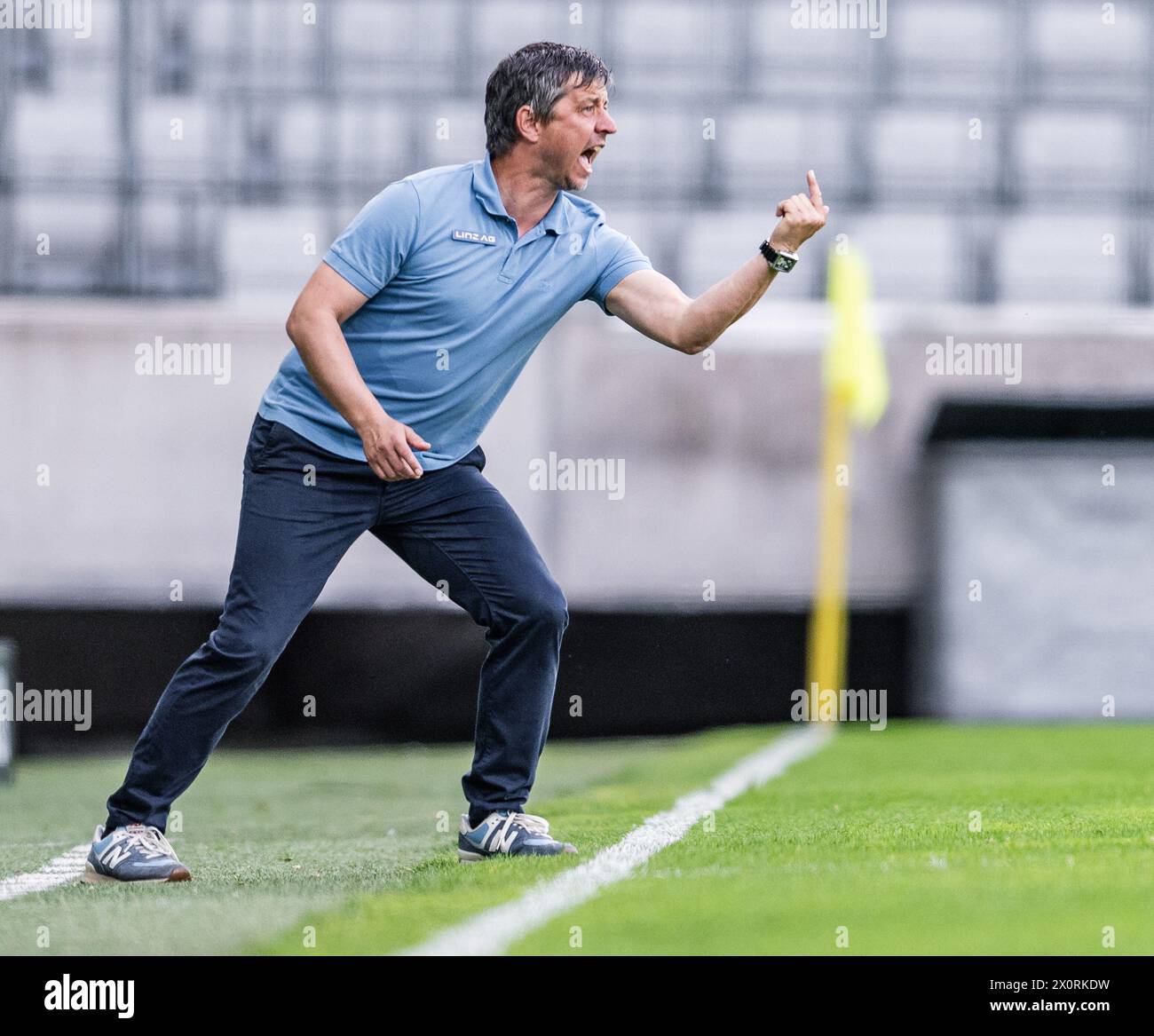 Abd0078 20240413 Innsbruck Österreich Trainer Gerald Scheiblehner Fc Blau Weiss Linz Am 