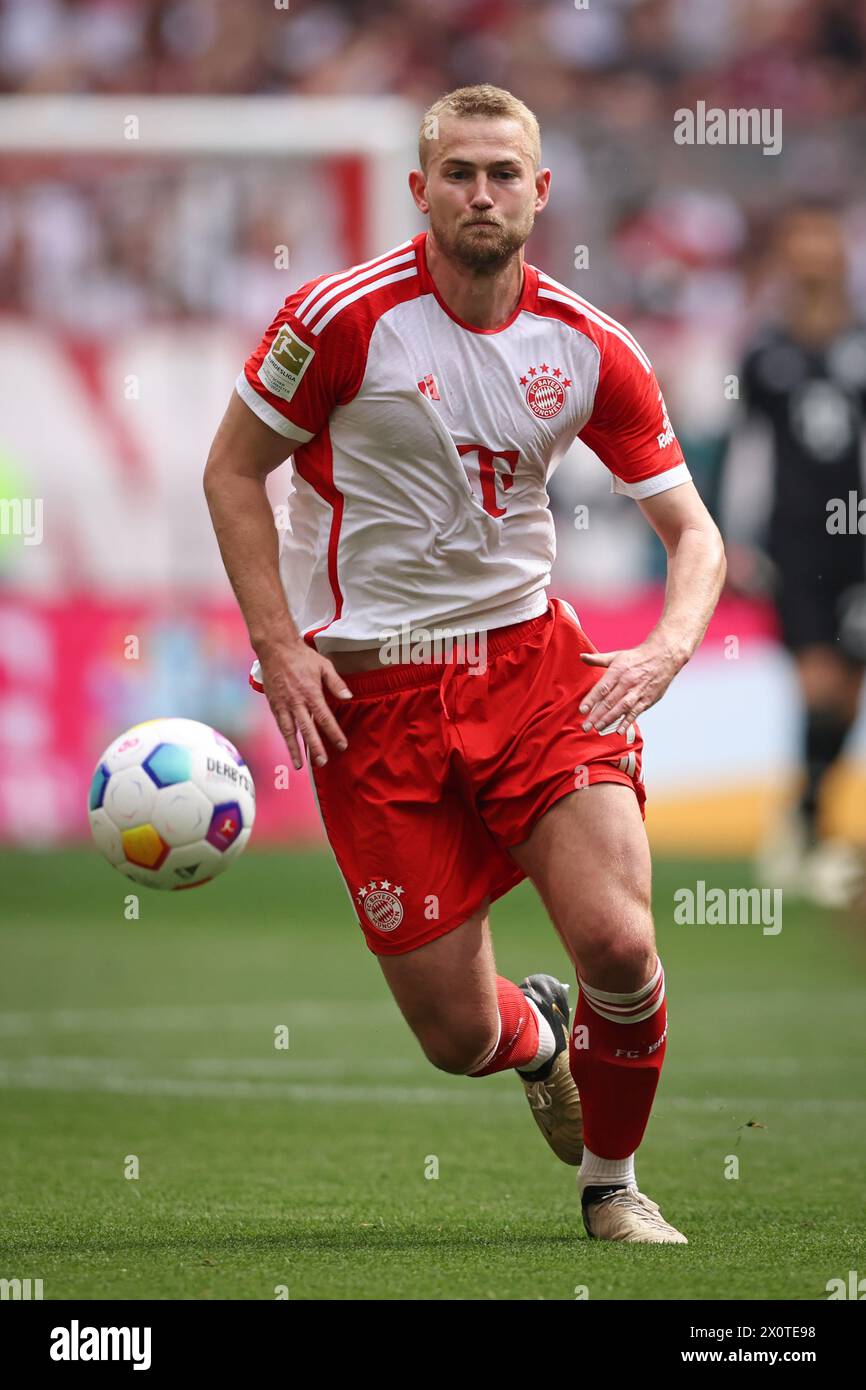 Ballon Football FC Bayern München Signature 2024-25 Rouge Taille 5