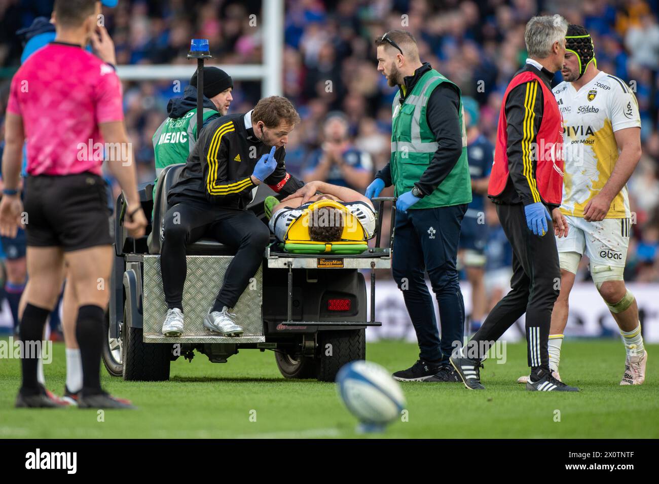 Dublin, Ireland. 13th Apr, 2024. Tawera Kerr-Barlow of Stade Rochelais leaves the pitch injured during the Investec Champions Cup, Quarter-final match between Leinster Rugby and Stade Rochelais at Aviva Stadium in Dublin, Ireland on April 13, 2024 (Photo by Andrew SURMA/ Credit: Sipa USA/Alamy Live News Stock Photo