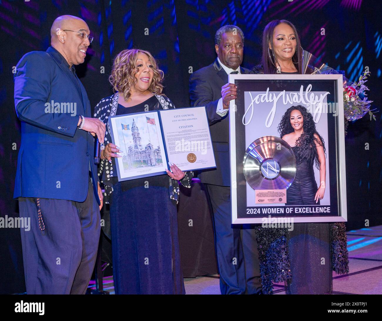 Wdas Host Jody watley grammy awards hi-res stock photography and images - Alamy