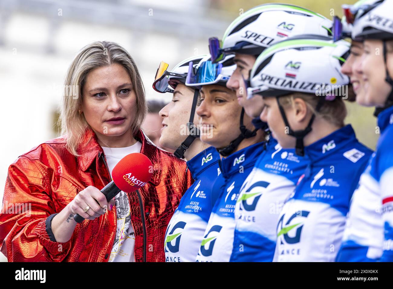 MAASTRICHT - Roxane Knetemann prior to the start of the Amstel Gold Race 2024 on April 14, 2024 in Maastricht, the Netherlands. This one-day cycling race is part of the UCI WorldTour. ANP MARCEL VAN HOORN Stock Photo