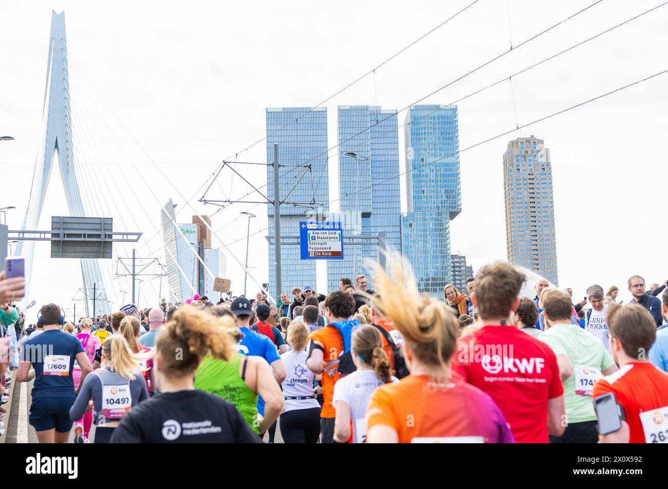 ROTTERDAM Runners during the 43rd edition of the NN Marathon Rotterdam on April 14, 2024 in