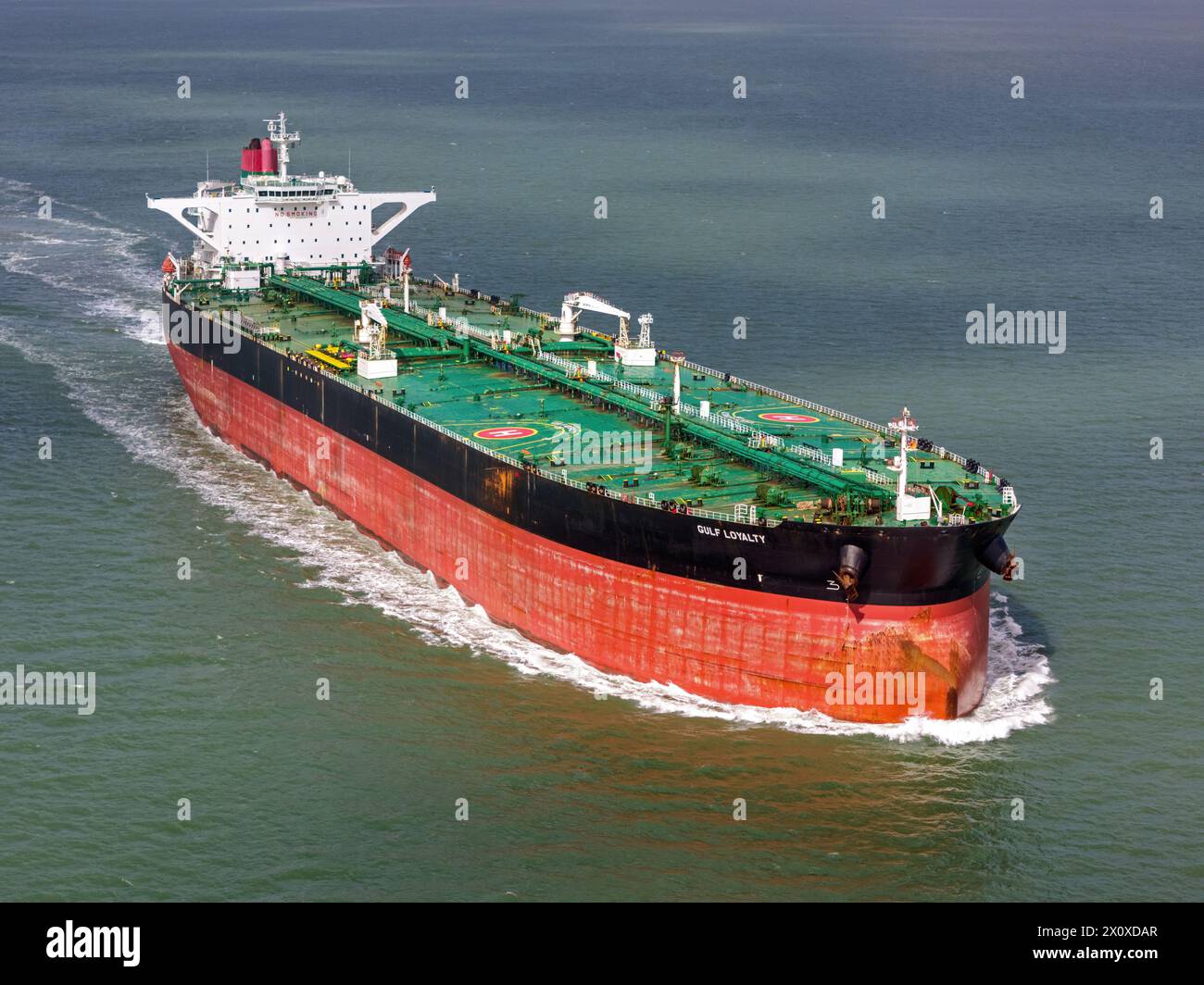 VLCC运价突破10万美元大关，显著提振招商轮船与中远海能业绩