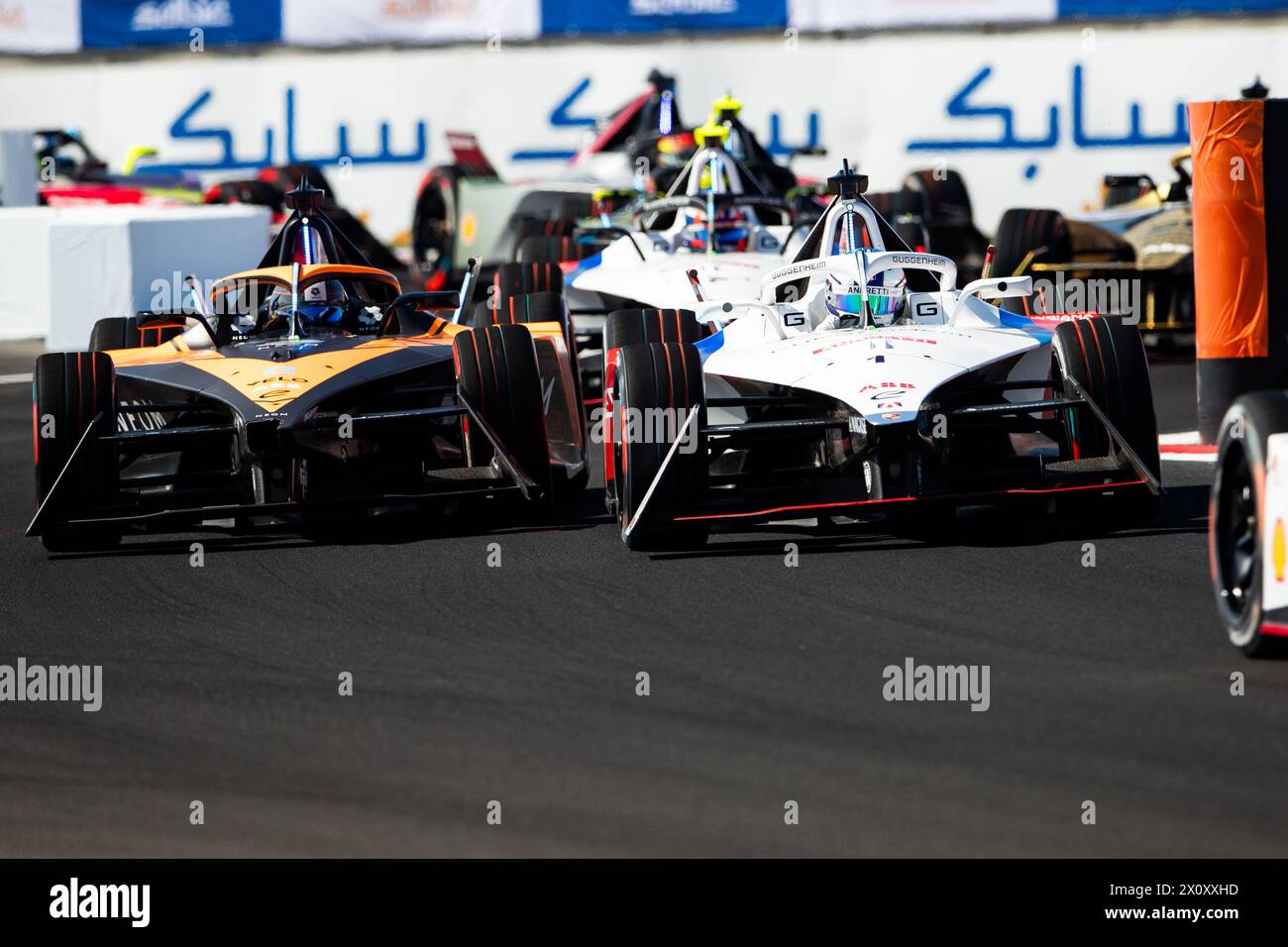 01 DENNIS Jake (gbr), Andretti Global, Porsche 99X Electric, action during the 2024 Misano ePrix, 5th meeting of the 2023-24 ABB FIA Formula E World Championship, on the Misano World Circuit Marco Simoncelli from April 11 to 14, 2024 in Misano Adriatico, Italy Stock Photo