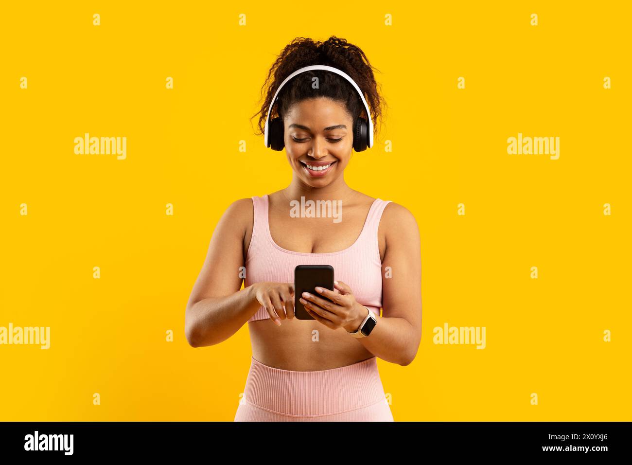 African american fitness lady hi-res stock photography and images - Alamy