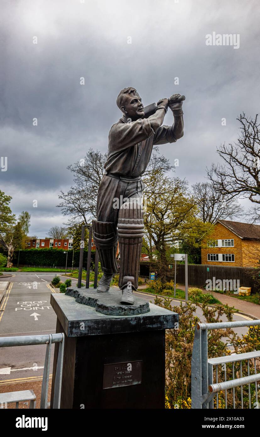 Statue of cricketer, batsman (batter) Eric Bedser, on Bedser Bridge in