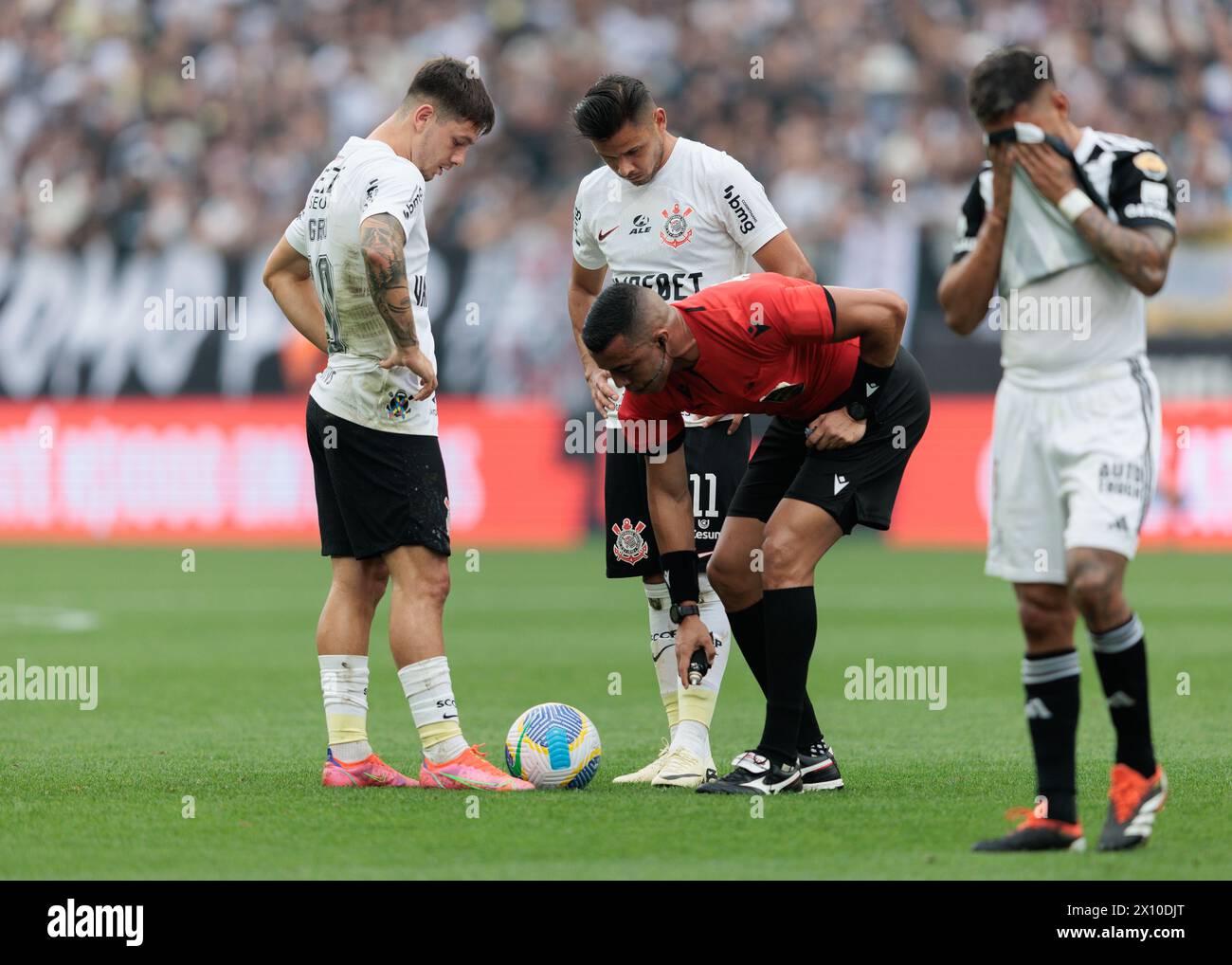 São Paulo (SP), April 14th, 2024 - Football / Corinthians x Atlético MG - , Mtch between Corinthians and Atlético Mineiro, for the 1st Round of the 2024 Brazilian Championship, held at Neo Química Arena, on this Sunday afternoon (14th). Stock Photo