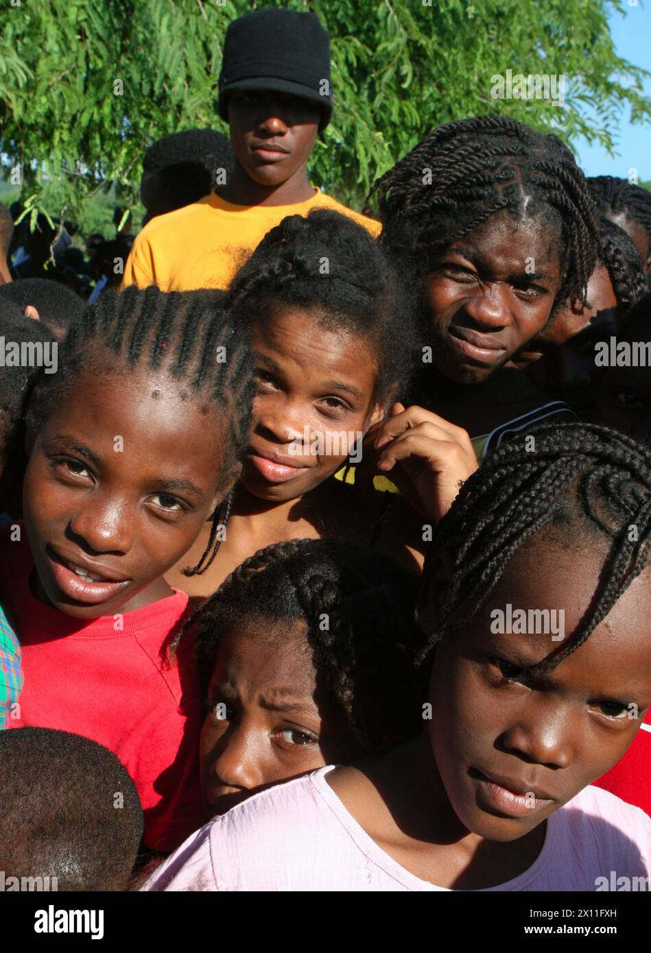 Water distribution in haiti hi-res stock photography and images - Alamy