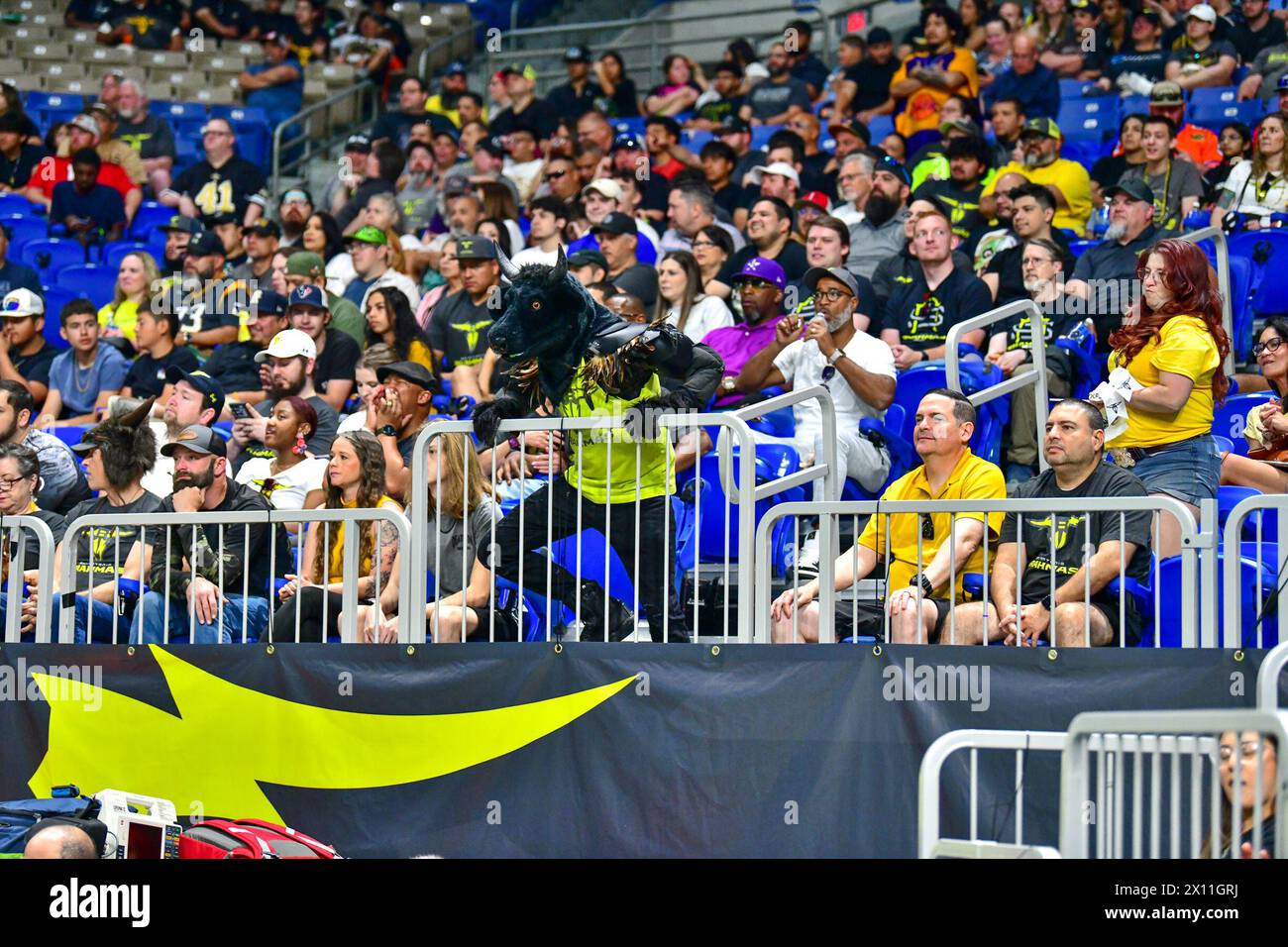 san-antonio-texas-usa-14th-apr-2024-san-antonio-brahmas-mascot-and