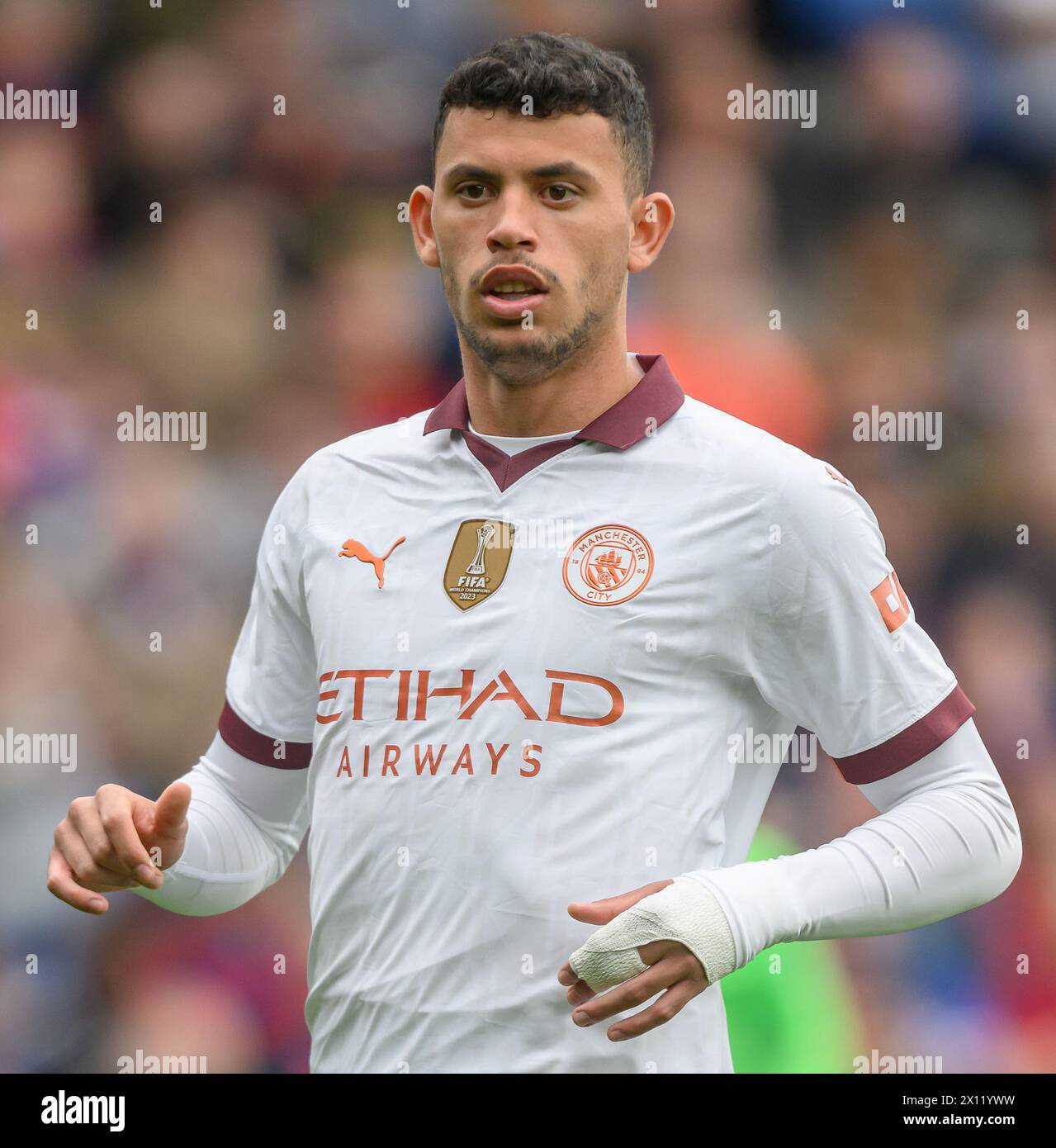 London, UK. 06th Apr, 2024  - Crystal Palace v Manchester City - Premier League - Selhurst Park.                                                                   Matheus Nunes in action against Crystal Palace.                              Picture Credit: Mark Pain / Alamy Live News Stock Photo