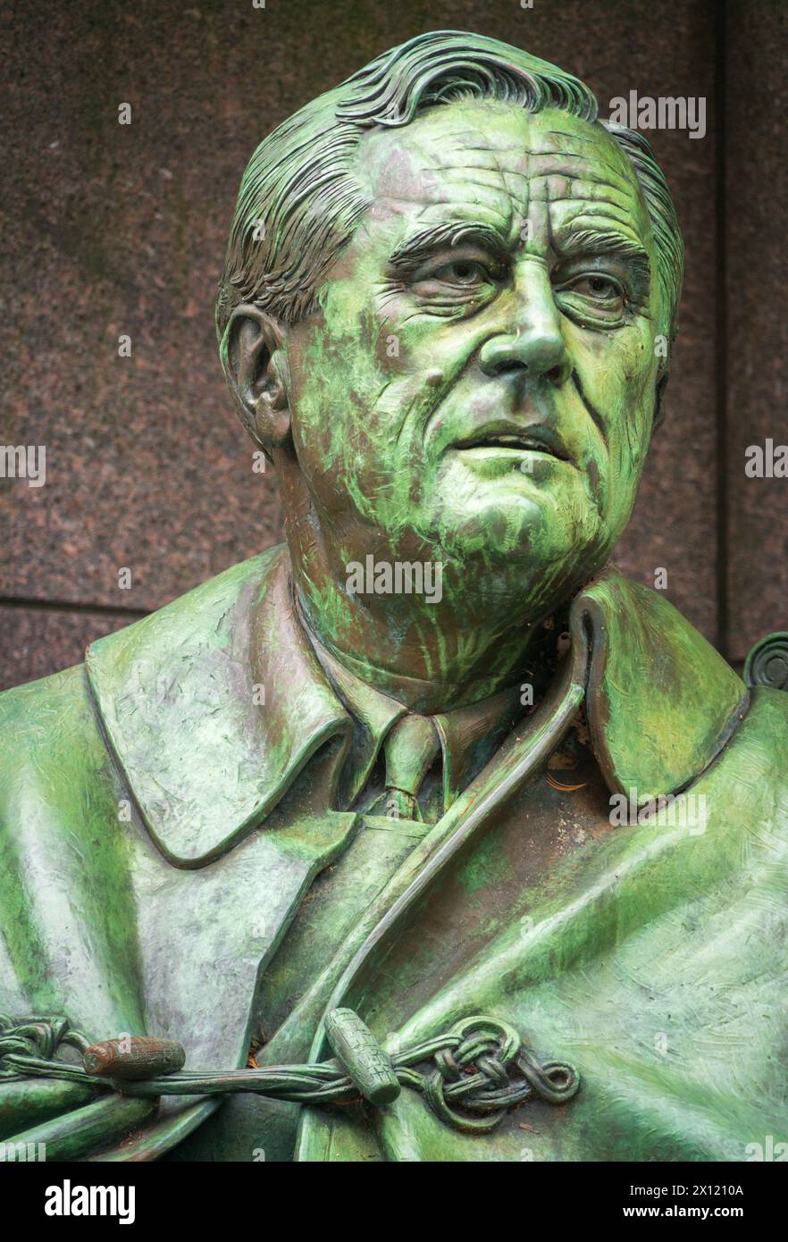 Neil Estern's sculpture of Franklin Roosevelt and his dog Fala at the Franklin Delano Roosevelt Memorial, Presidential memorial in Washington D.C., US Stock Photo