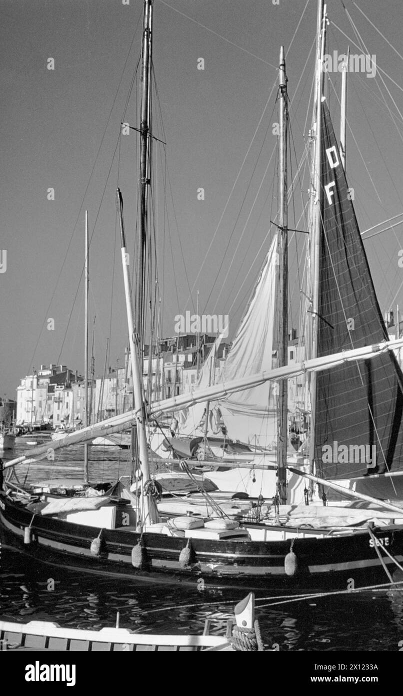 Historic Wooden Yachts in the Old Port Saint Tropez or St Tropez Var ...