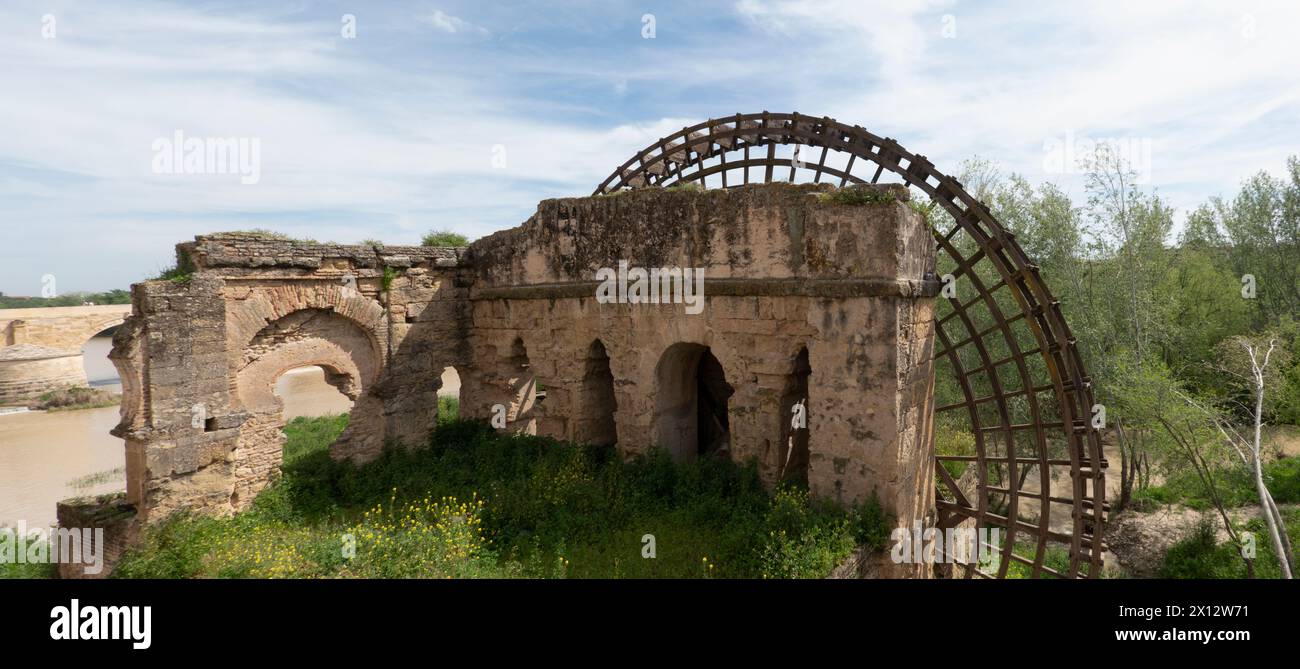 The Albolafia watermill, (Molino de la Albolafia in Spanish), is a very ancient medieval waterwheel along the Guadalquivir River in the historic cente Stock Photo
