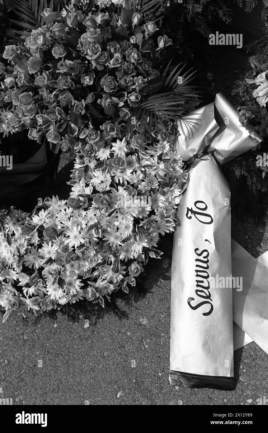 Funeral wreath of Formula 1racer Jo Gartner who was burried at the