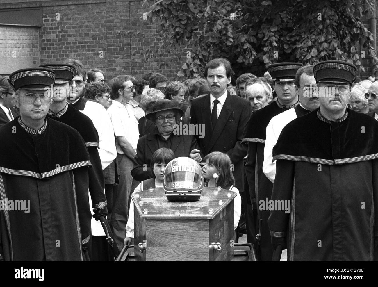 Vienna onJune 11th 1986 Funeral of Austria's Formula 1pilote Jo