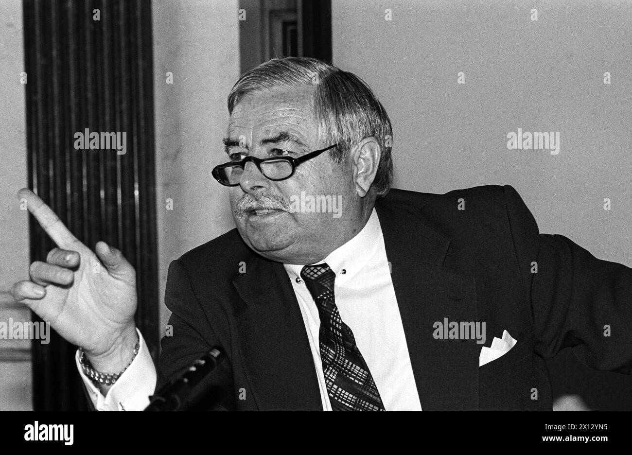 At a press conference on 4 July 1986, Robert Graf, economy spokesman of the OEVP criticised Vienna's mayor Helmut Zilk because of the statements he had given in New York. - 19860704 PD0004 - Rechteinfo: Rights Managed (RM) Stock Photo