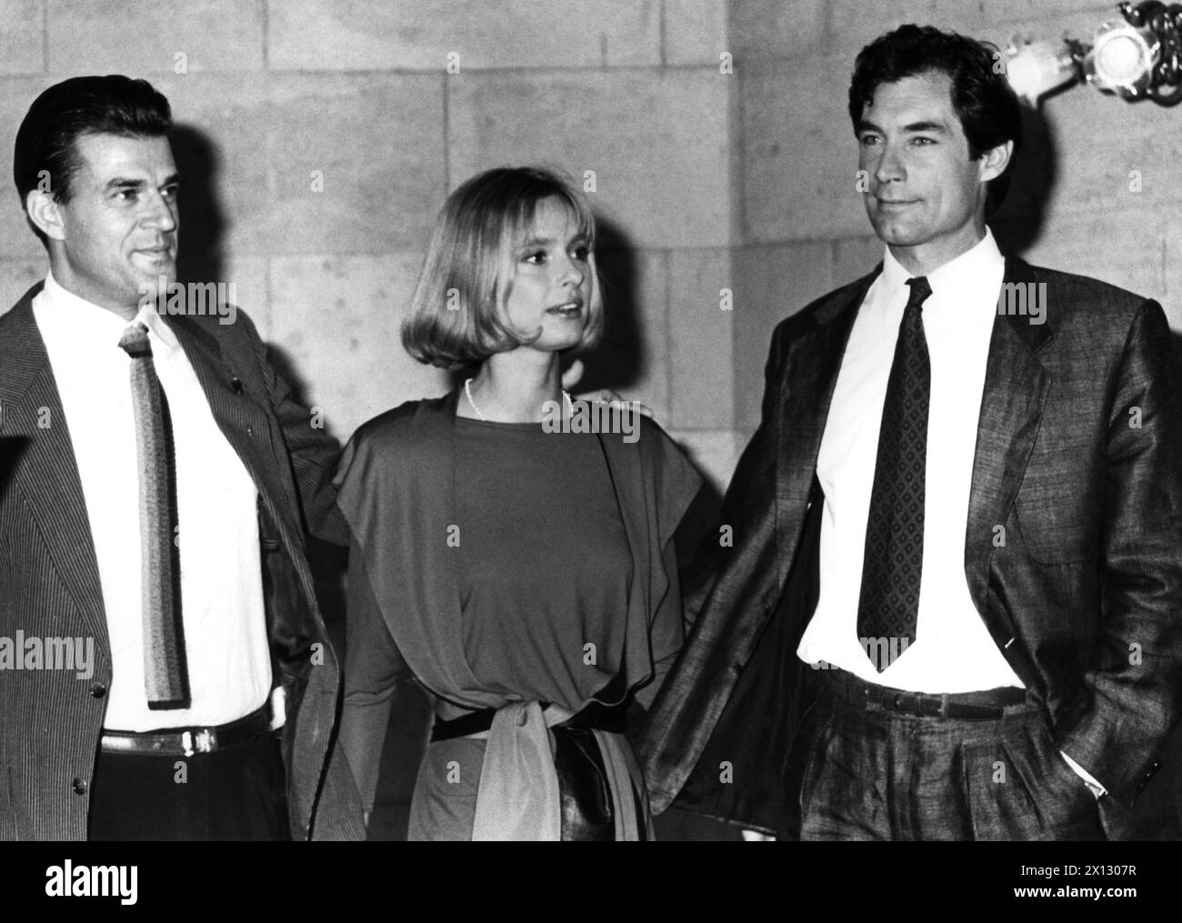 Vienna, on October 5th 1986: The new 'James Bond', Timothy Dalton, was presented in the townhall of Vienna, Austria. Picture: (L.t.r.) Actor Jeroen Krabbe (Netherlands), who will personify a KGB-Commander named Koskov; Maryam d'Abo, who will represent 'Kara', a Czechoslovakian cellist; and the new '007', Timothy Dalton, a British actor with international reputation. - 19861005 PD0006 - Rechteinfo: Rights Managed (RM) Stock Photo