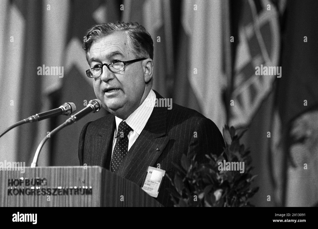 Jean bernard raimond hires stock photography and images Alamy