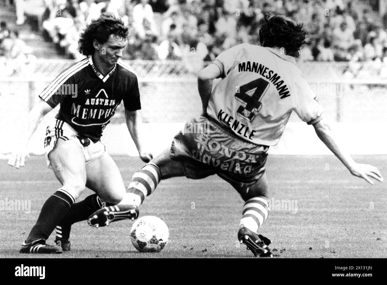 The photo was taken on September 26th 1987 and shows Austria's Ernst Ogris (l.) fighting for the football against Vienna's Ewald Jenisch in the Hanappi-Stadion in Vienna. - 19870926 PD0002 - Rechteinfo: Rights Managed (RM) Stock Photo