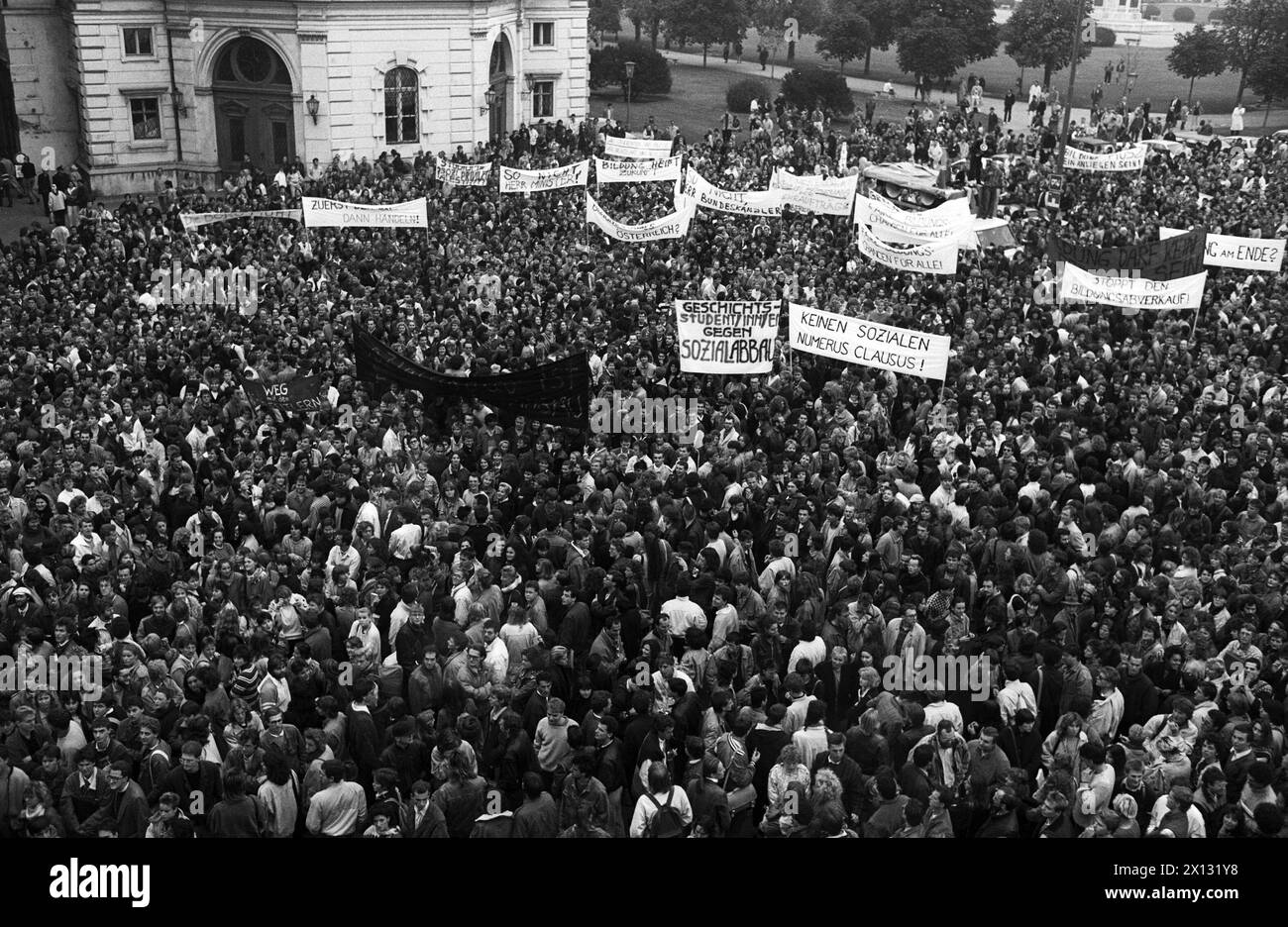 Pd Rights The photo was taken on October 21st 1987 on the occasion of a huge ...