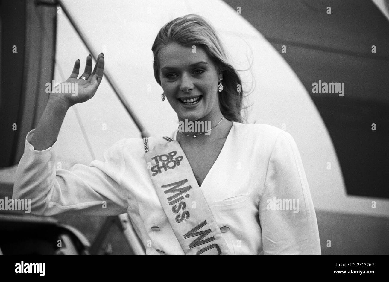 Photo Ancienne Ulla Weigerstorfer - Miss Monde 1987 - Autriche - Vintage