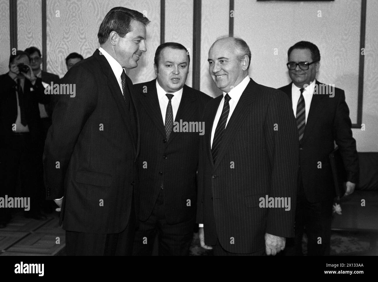 Austrian Chancellor Franz Vranitzky met with general secretary of CPSU, President of the USSR, Mikhail Gorbatschow, for talks in the Kremlin on Oct. 11th 1988. - 19881011 PD0009 - Rechteinfo: Rights Managed (RM) Stock Photo
