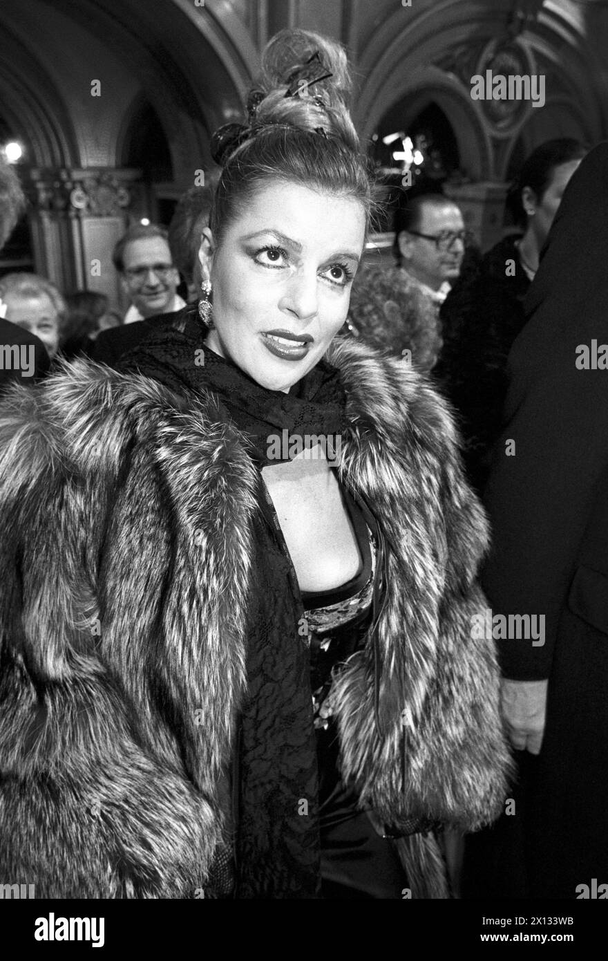 A visitor at Vienna Opera Ball in Vienna on February 3rd 1989. - 19890203 PD0040 - Rechteinfo: Rights Managed (RM) Stock Photo